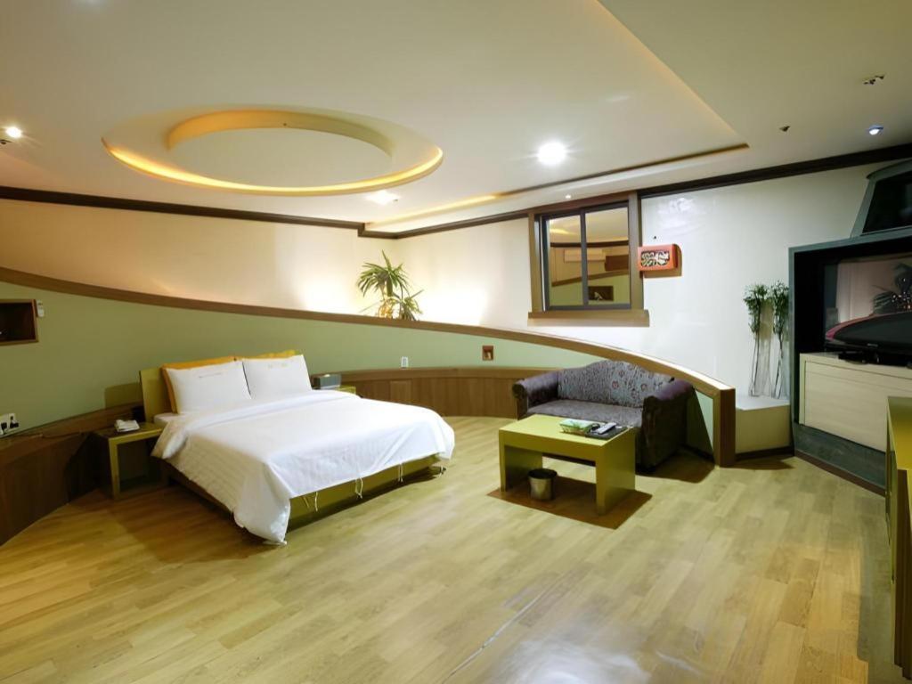 Hotel Head-One Uijeongbu Exterior foto
